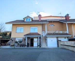 Exterior view of Single-family semi-detached for sale in Gamiz-Fika  with Heating, Private garden and Terrace