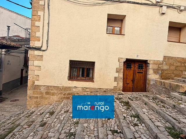 Casa adosada en Venta en Morella