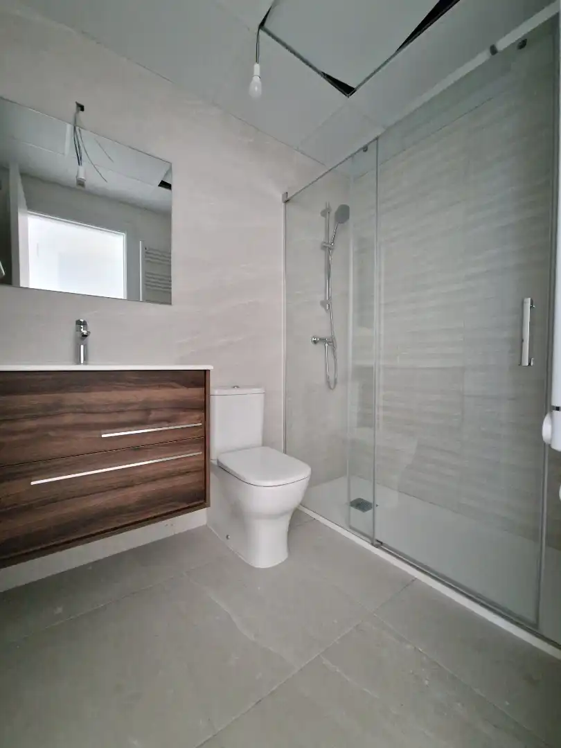 Bathroom of Flat for sale in Zaragoza  with Air Conditioner, Heating and Parquet flooring