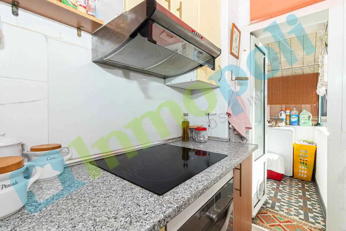 Cuina de Pis en venda en Badajoz amb Aire condicionat i Balcó
