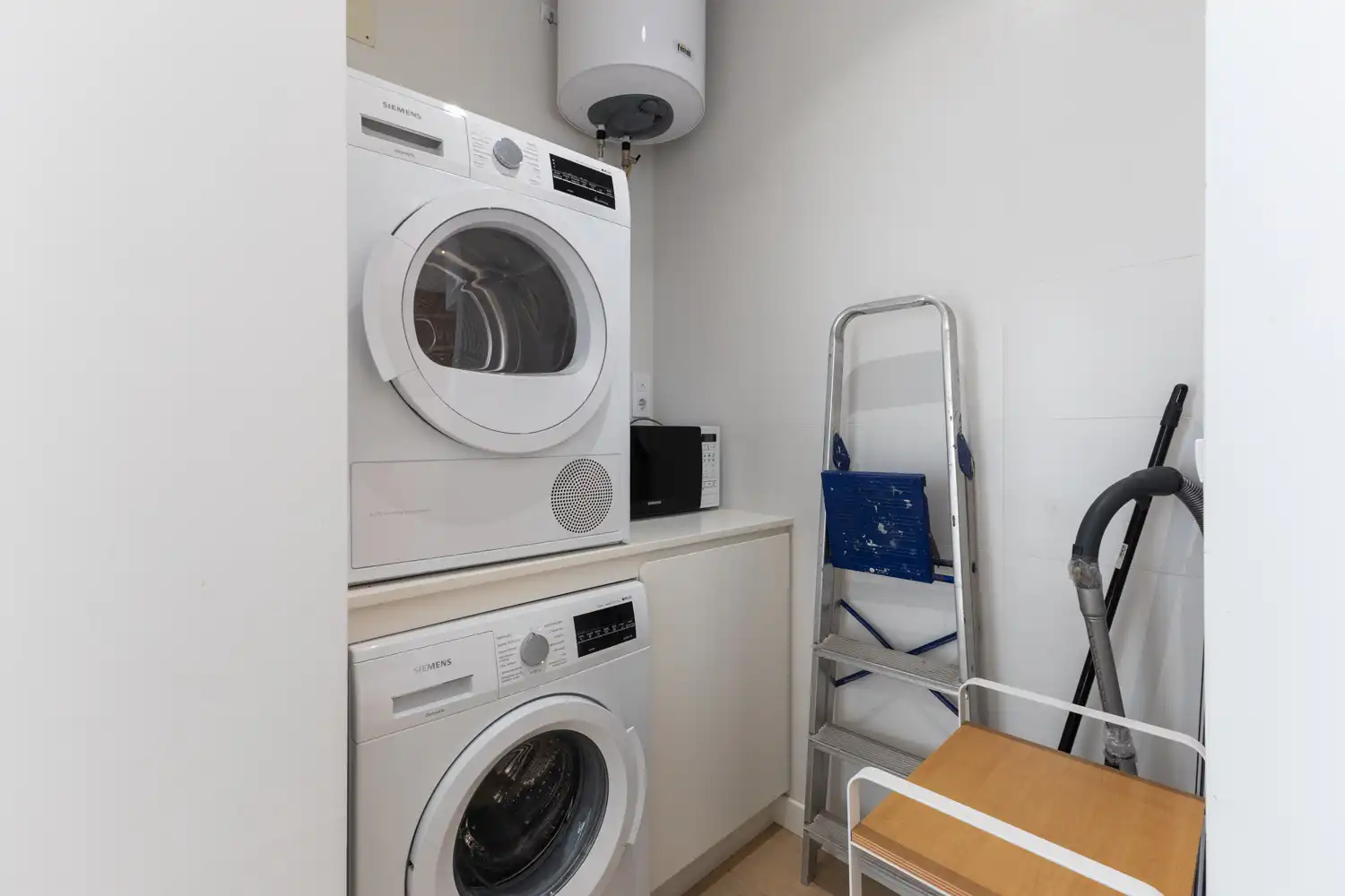 Flat for rent in Valencia  with Air Conditioner, Heating and Furnished