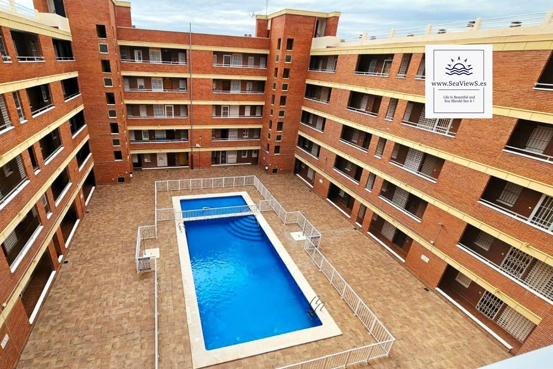 Piscina de Ático en venta en Torrevieja con Aire acondicionado y Amueblado