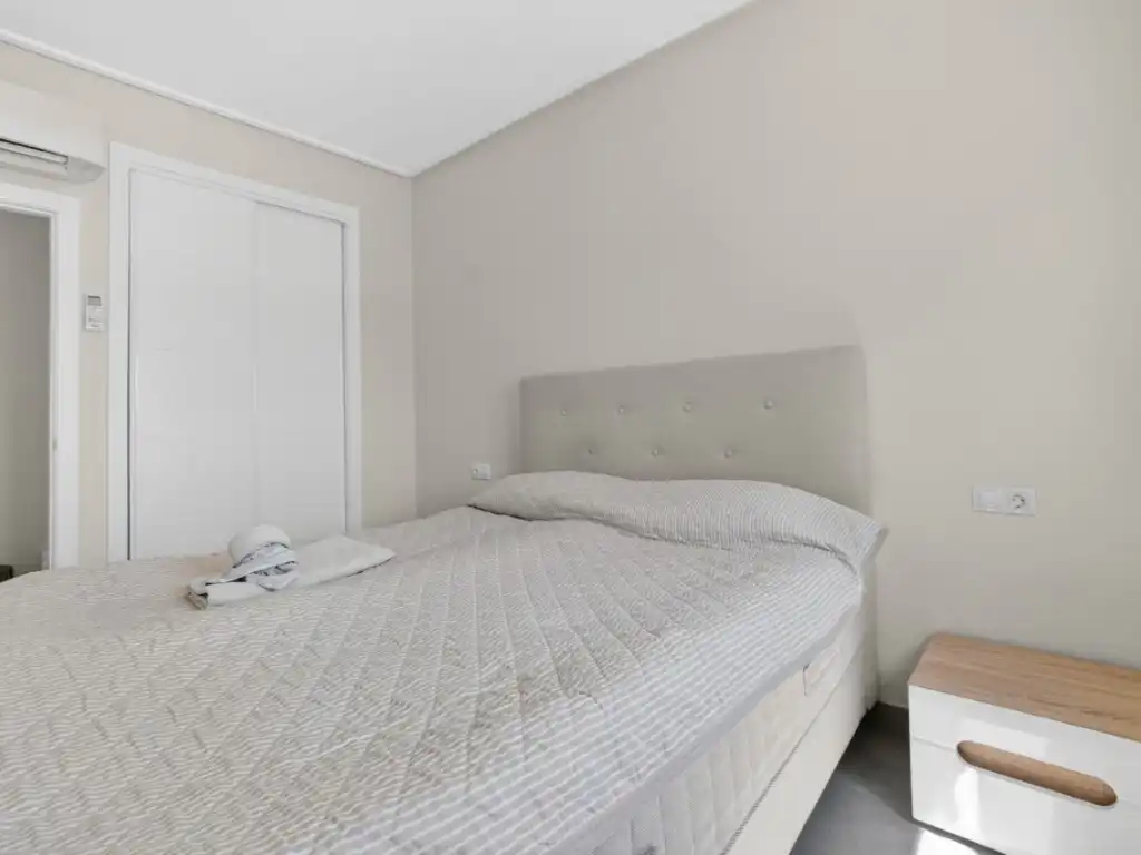 Habitación de Casa adosada en venta en Orihuela con Aire acondicionado, Jardín privado y Terraza