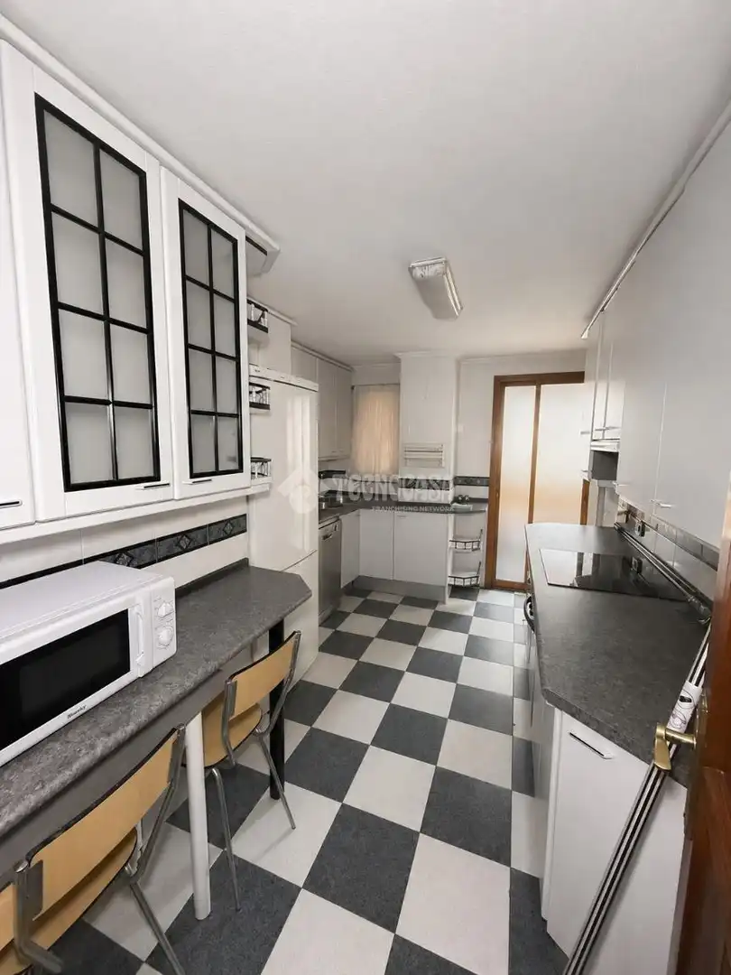 Cocina de Piso en venta en Fuenlabrada con Calefacción, Terraza y Amueblado