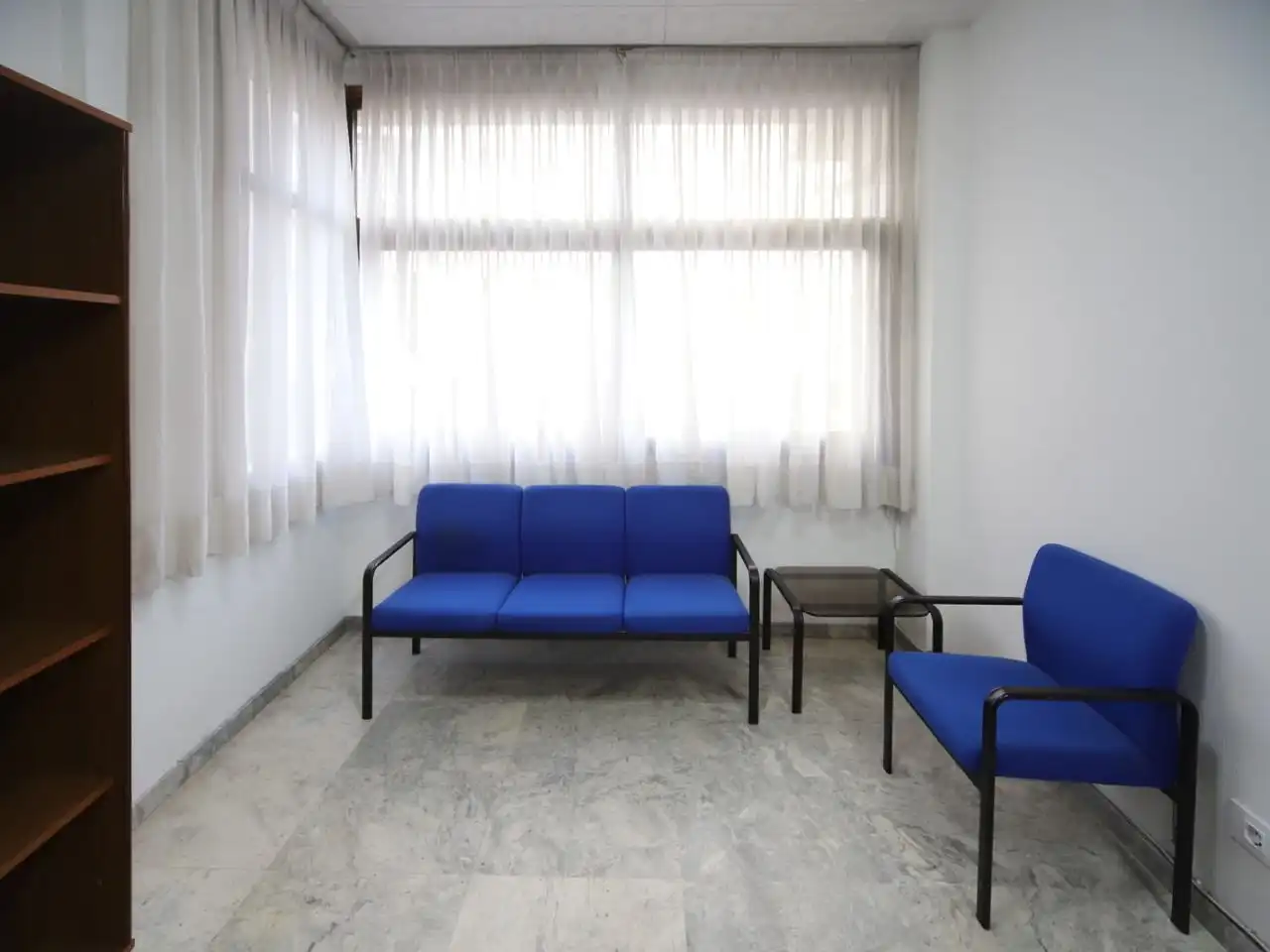 Oficina de alquiler en Pontevedra Capital  con Amueblado