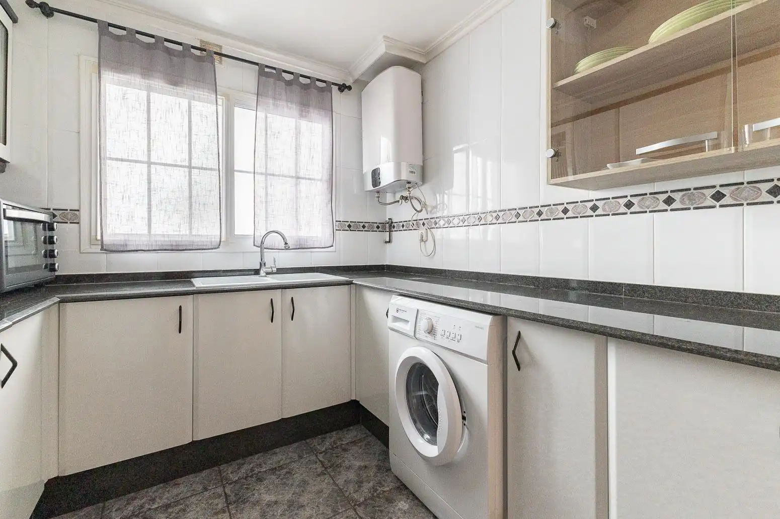 Cocina de Piso en venta en Valencia con Aire acondicionado, Amueblado y Balcón