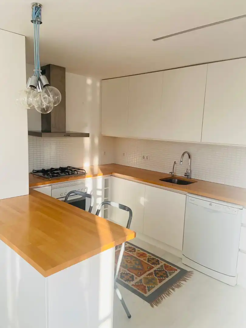 Cocina de Piso de alquiler en Alicante / Alacant con Aire acondicionado, Amueblado y Piscina comunitaria