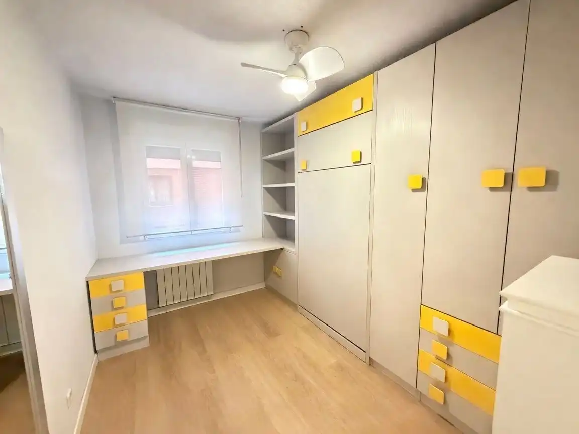 Piso con ascensor en venta en Calle de Braulio Vivas, imagen 10