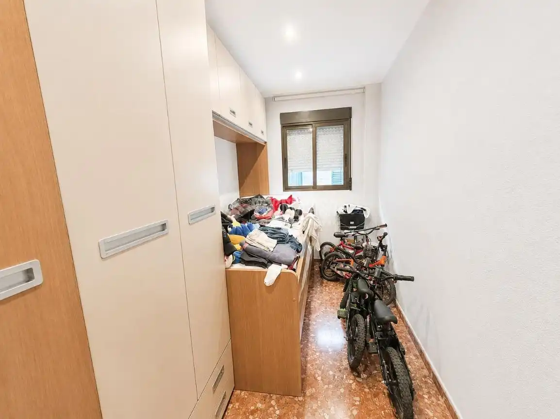 Habitación de Piso en venta en Valencia con Trastero