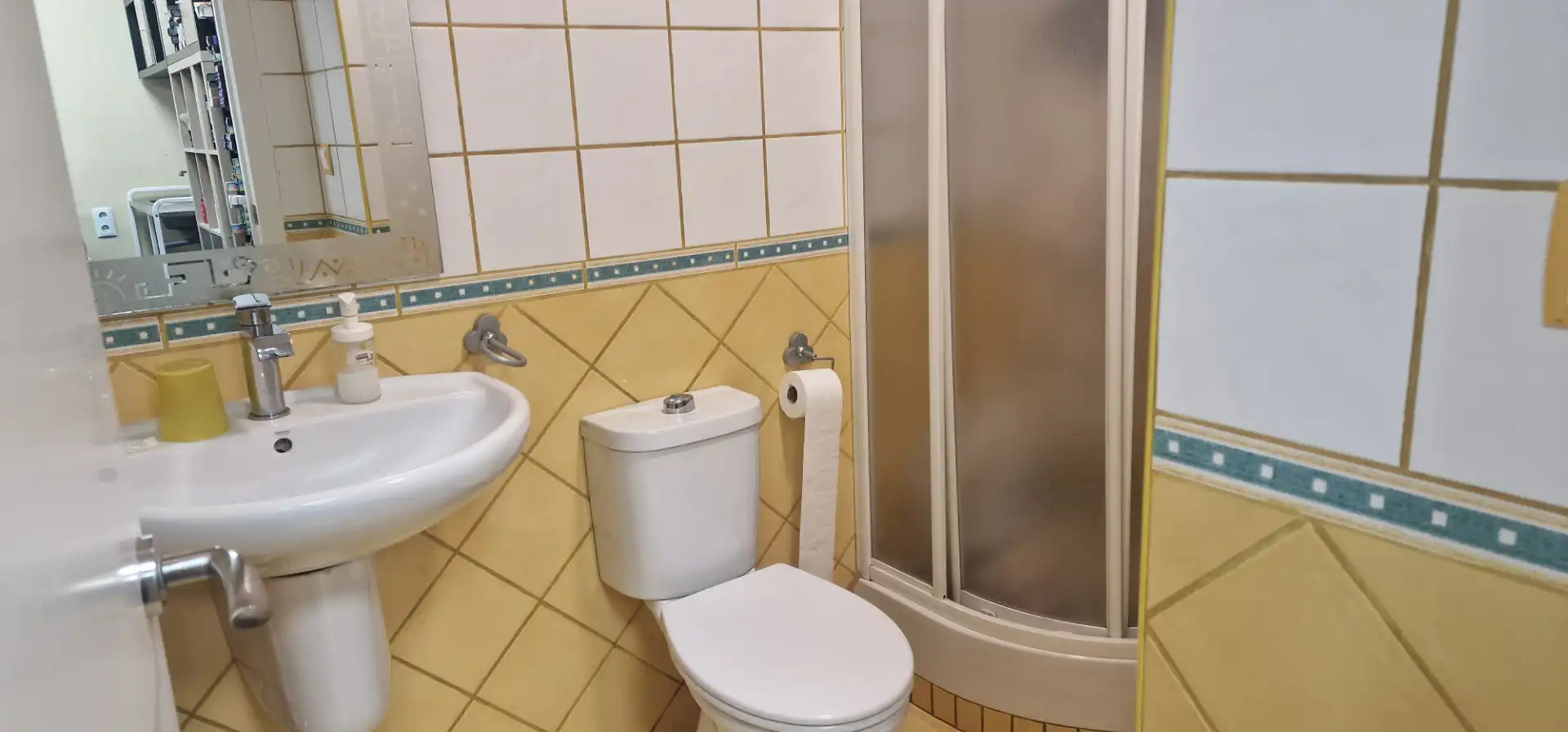 Badezimmer von Geschaftsraum zur Miete in Ripollet mit Klimaanlage, Möbliert und Internet