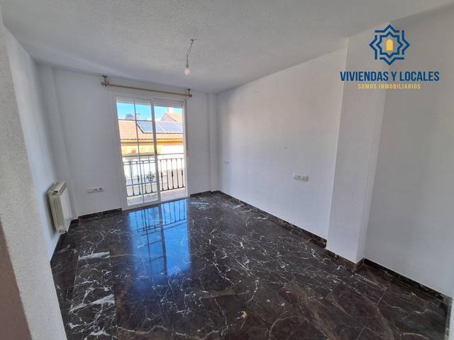Piso en Alquiler en Avda. De los Ogíjares