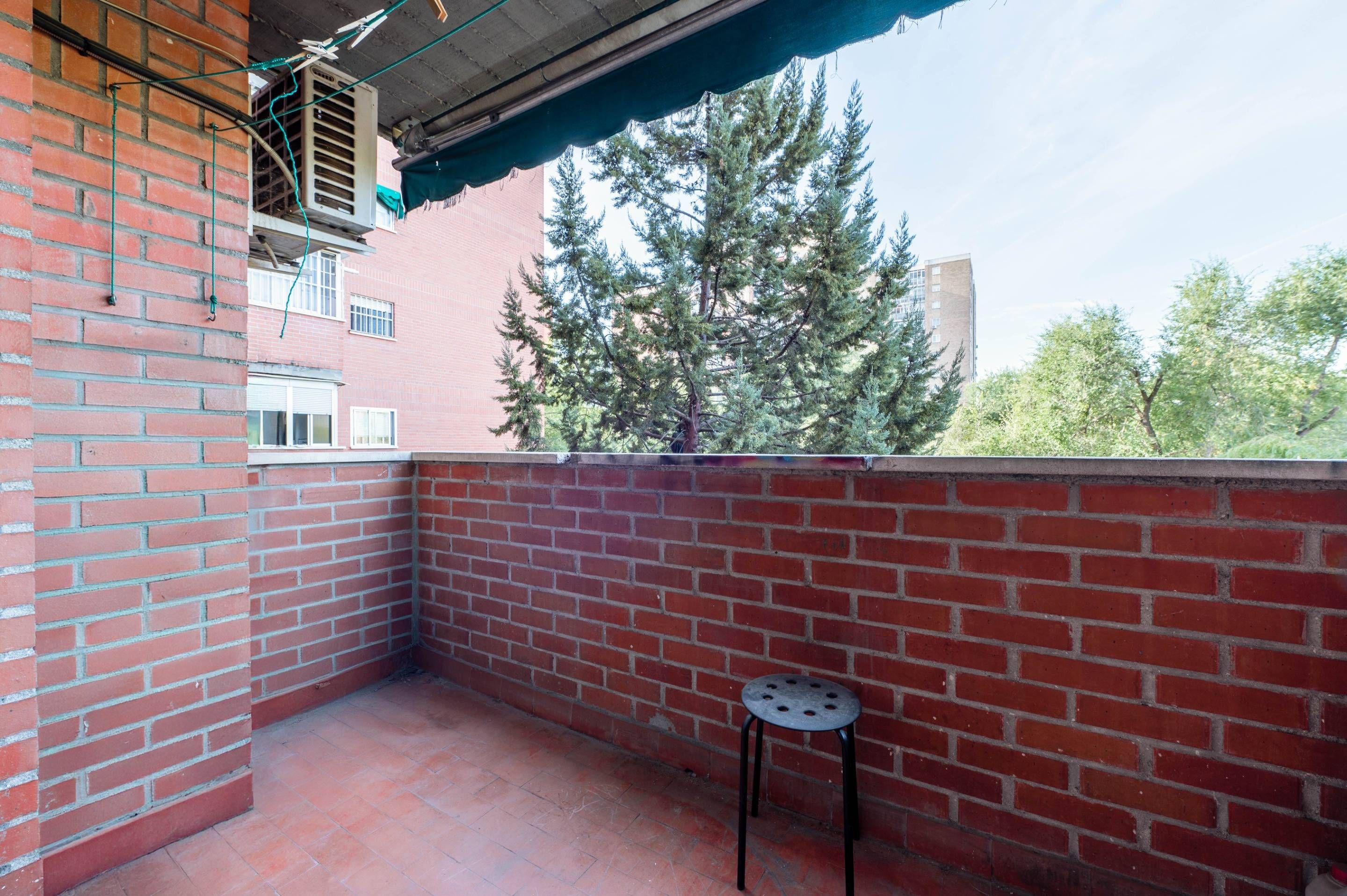 Balcony of Flat for sale in  Madrid Capital  with Air Conditioner, Heating and Terrace