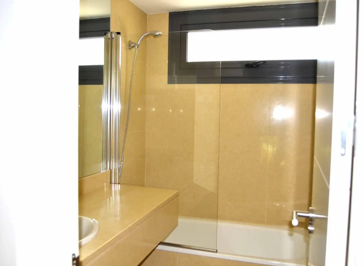 Bathroom of Detached homes for rent in La Moraleja  with Air Conditioner, Heating and Private garden