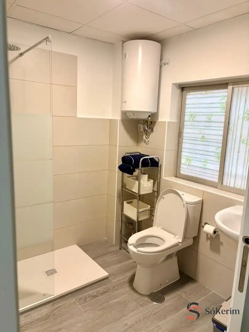 Baño de Piso en venta en Alcalá de Henares con Aire acondicionado y Calefacción