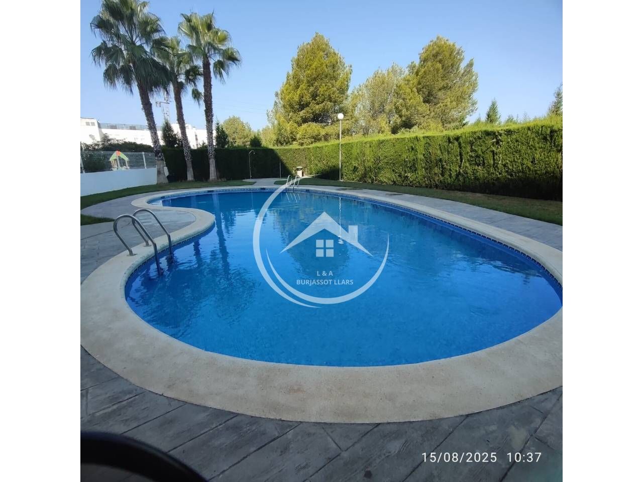 Piscina de Piso en venta en Paterna con Aire acondicionado, Trastero y Amueblado