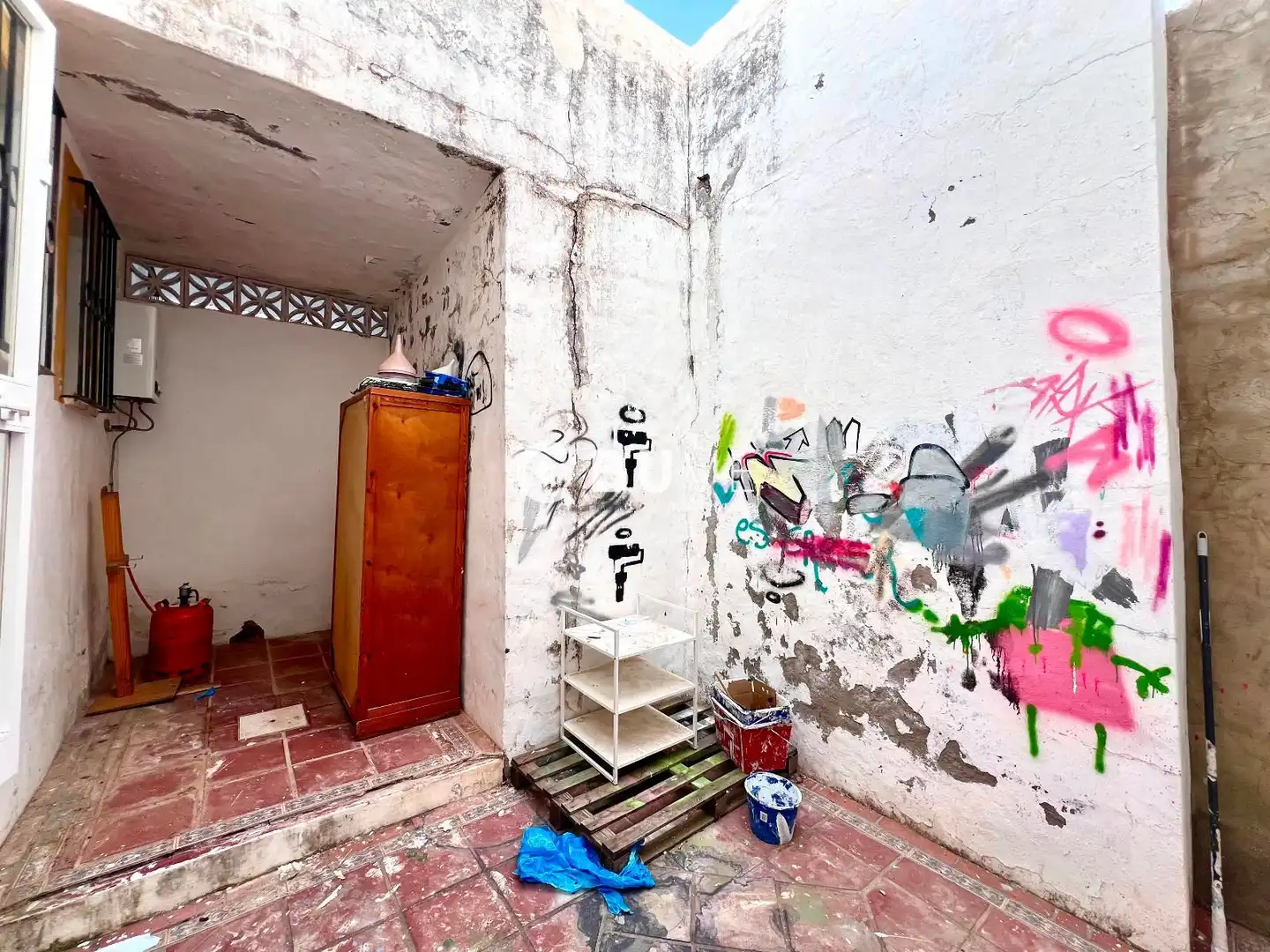 Vista exterior de Casa adosada en venta en Estepona con Terraza, Piscina y Alarma