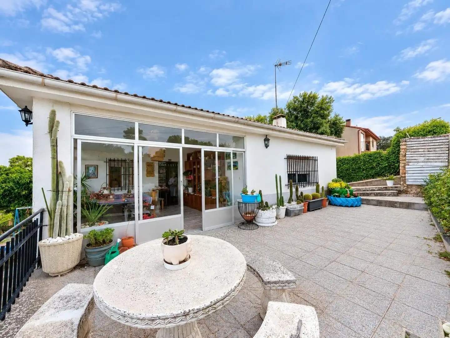 Villa con piscina in vendita a Hontoba