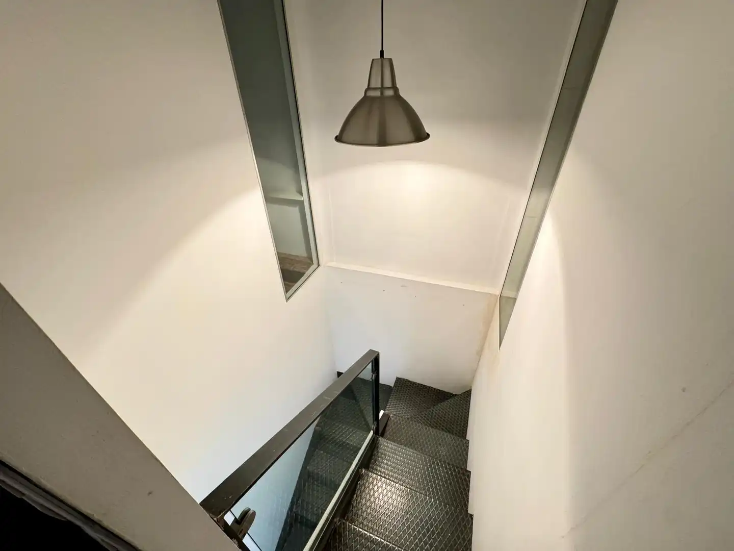 Maisonette zum Verkauf in Madrid mit Klimaanlage und Privatgarten