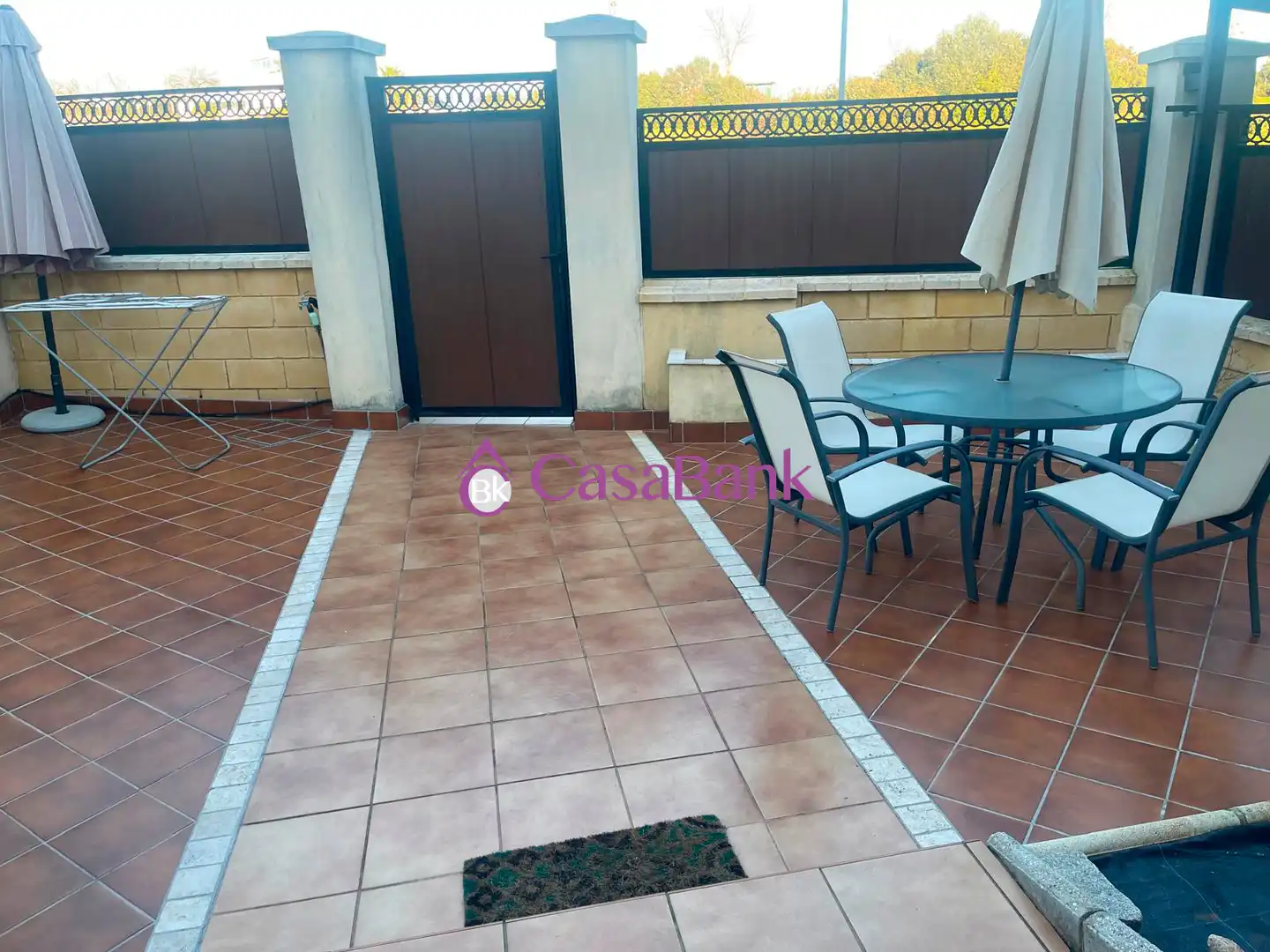 Terrace of Houses for sale in Córdoba  with Heating, Swimming Pool and Furnished