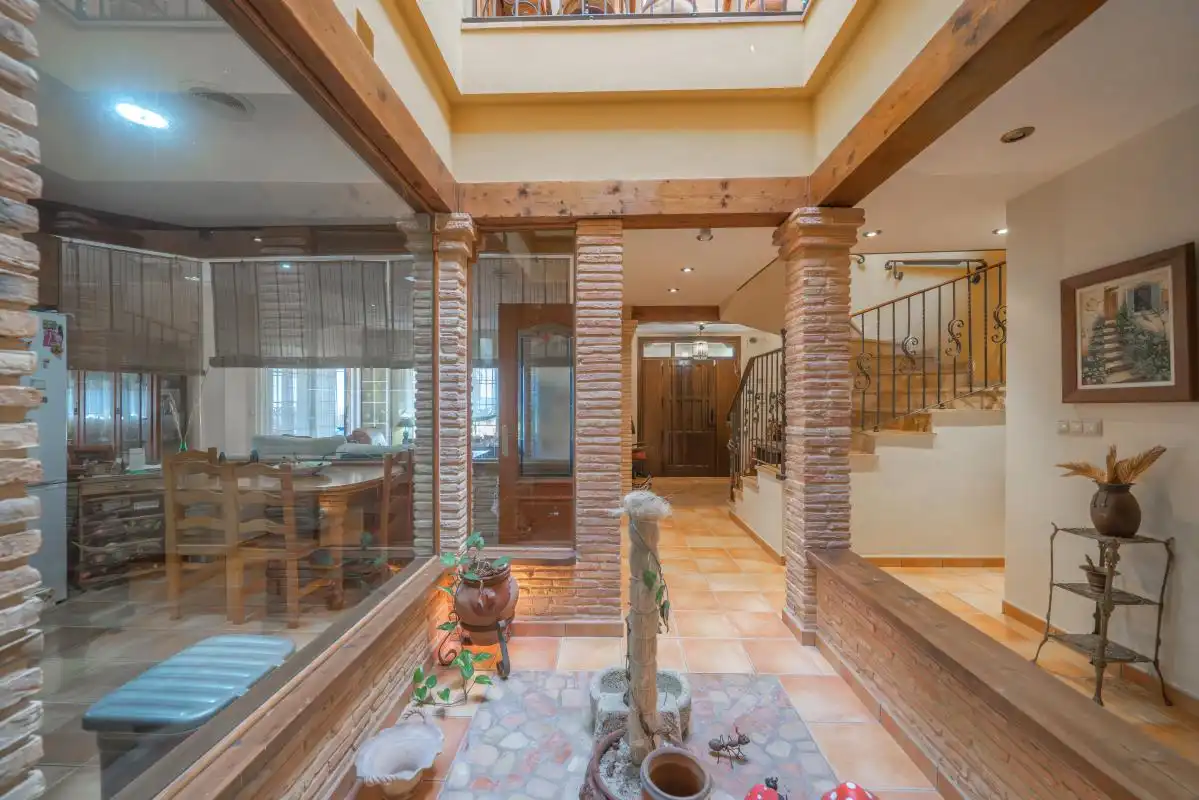 Houses for sale in San Vicente del Raspeig / Sant Vicent del Raspeig  with Air Conditioner, Heating and Private garden