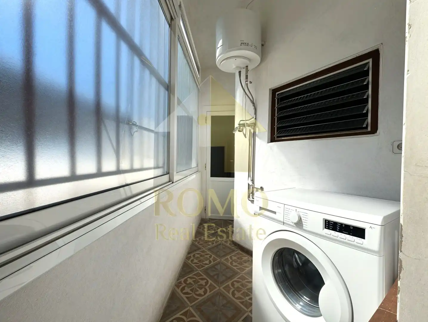 Casa adosada en venta en Terrassa con Terraza y Trastero