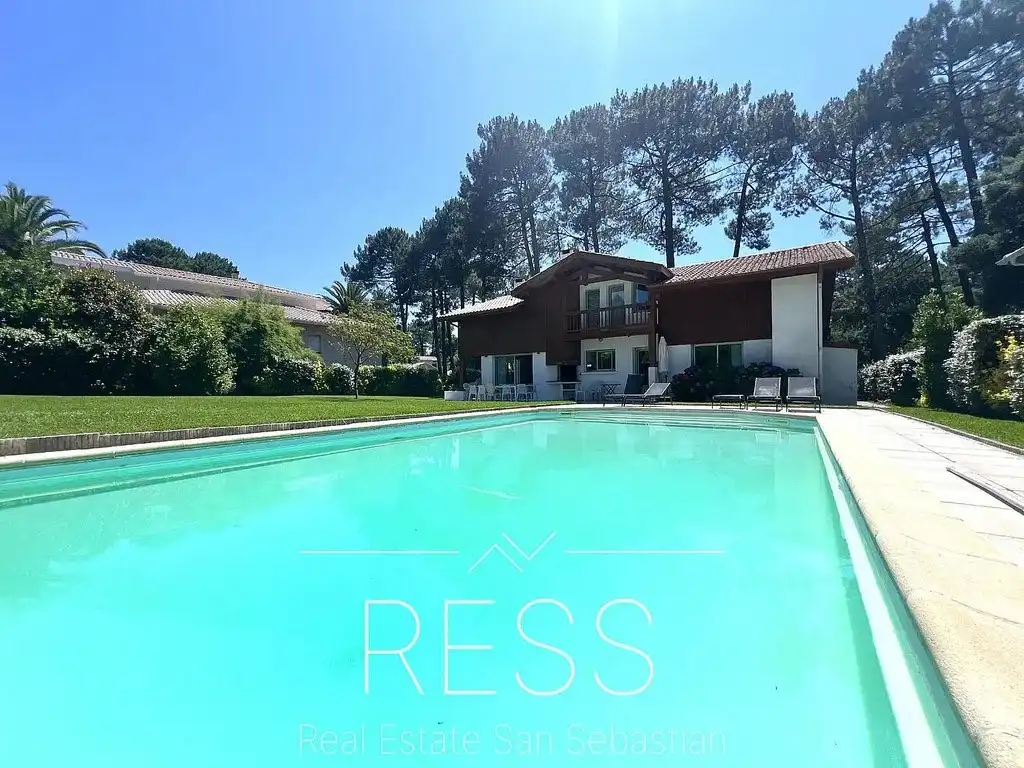 Vista exterior de Casa o chalet en venta en Bayonne con Jardín privado, Terraza y Trastero