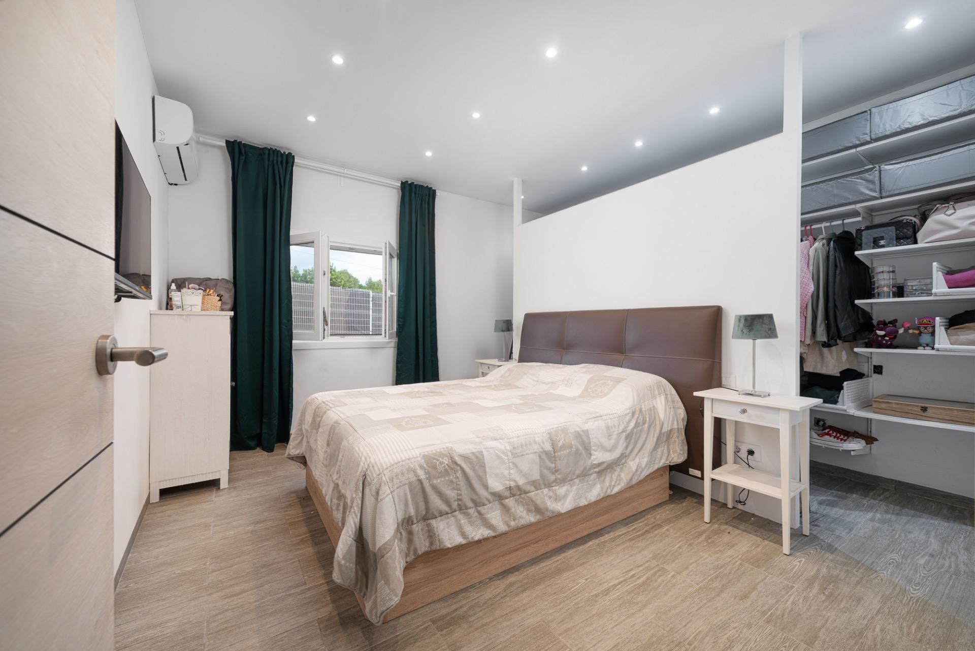 Dormitori de Finca rústica en venda en Marratxí amb Aire condicionat i Piscina