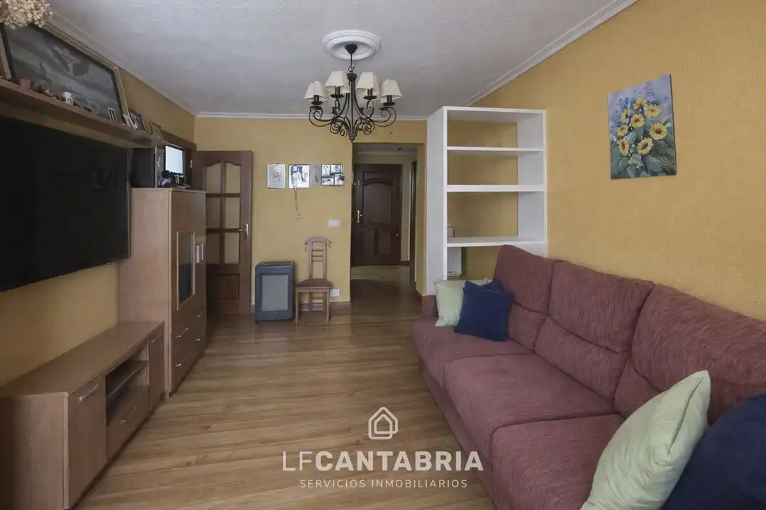 Sala de estar de Piso en venta en Santander