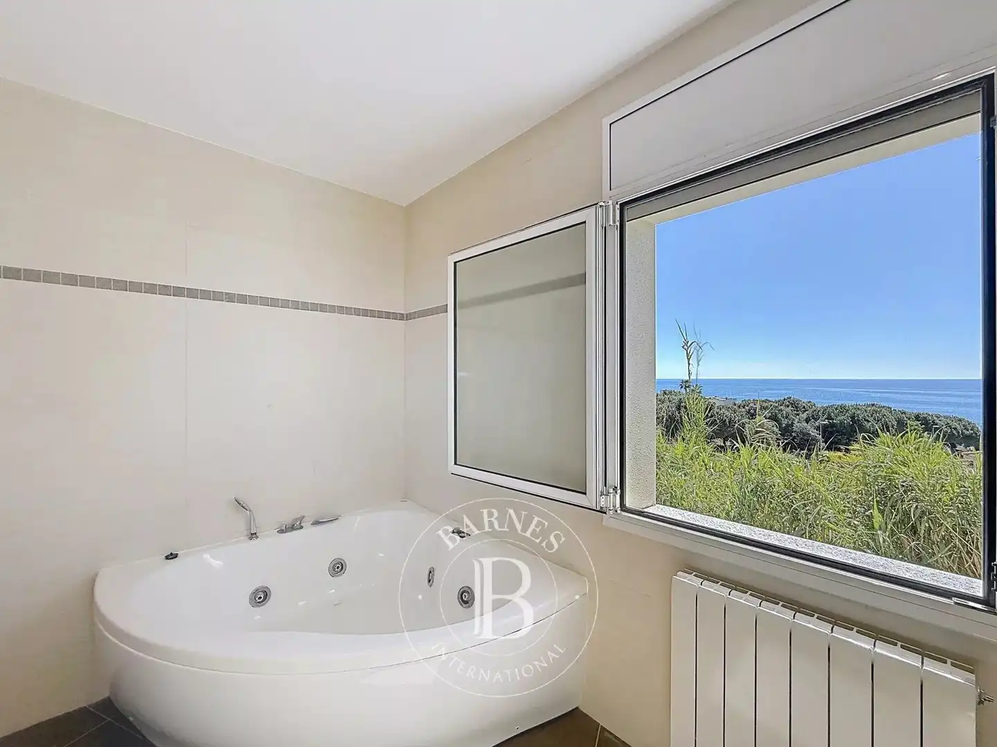 Bathroom of Houses for sale in Sant Pol de Mar  with Air Conditioner, Heating and Swimming Pool