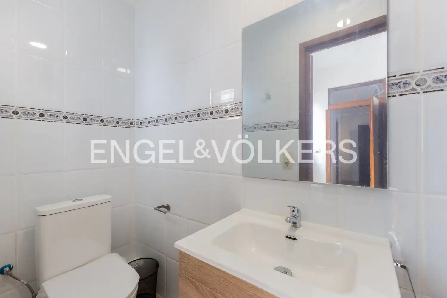 Bathroom of Flat for rent in Ciutat Vella 
