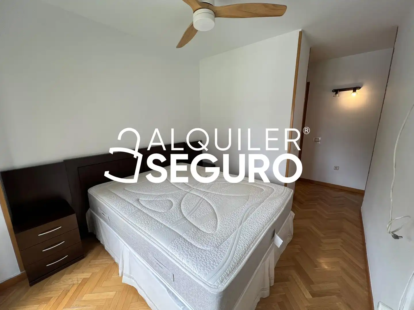 Bedroom of Flat for rent in Tres Cantos  with Air Conditioner, Heating and Swimming Pool