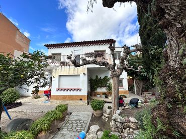 Villa con piscina in vendita a Migjorn