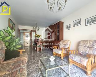 Sala d'estar de Pis en venda en Llançà amb Calefacció i Terrassa