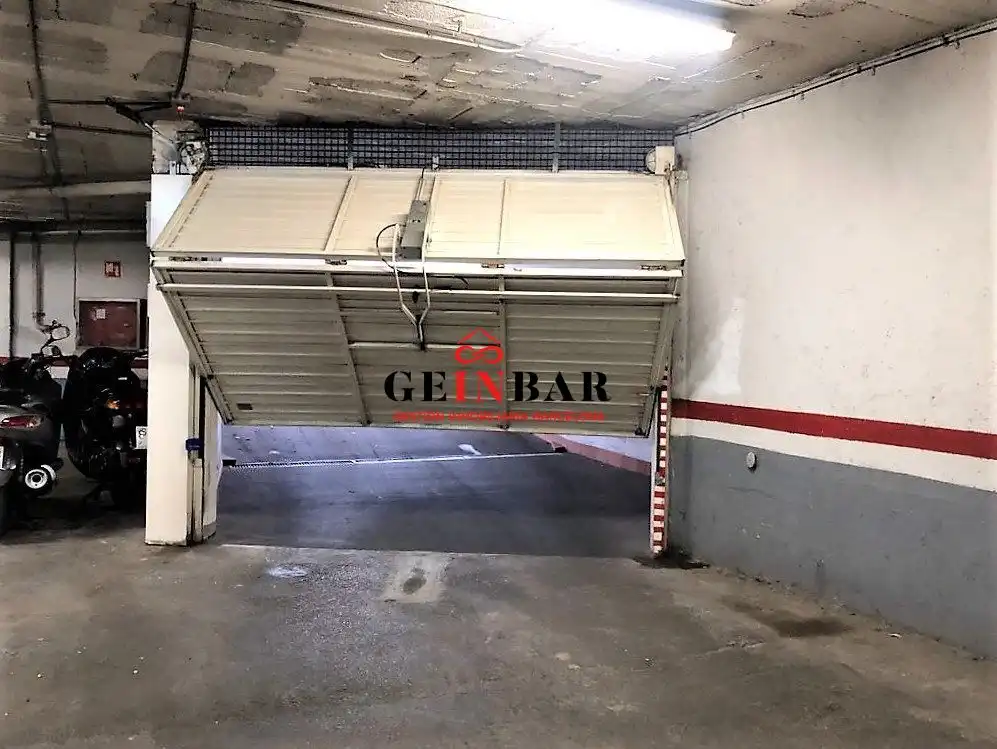 Parkplatz zum Verkauf in Ronda general mitre 59, imagen 3