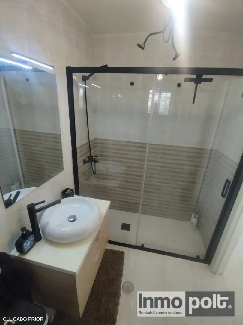 Baño de Estudio de alquiler en Mazarrón con Aire acondicionado, Amueblado y Horno