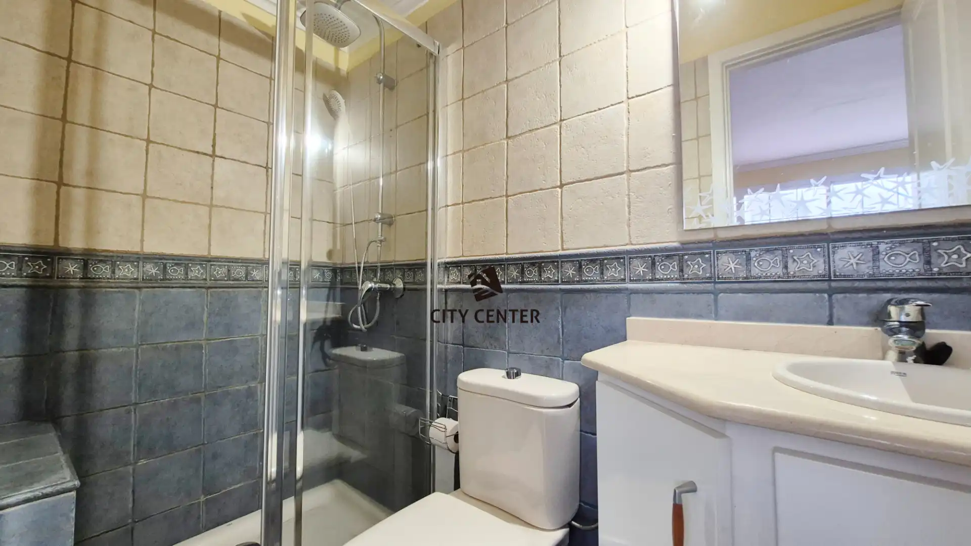 Badezimmer von Einfamilien-Reihenhaus zum Verkauf in Arico mit Terrasse, Möbliert und Balkon