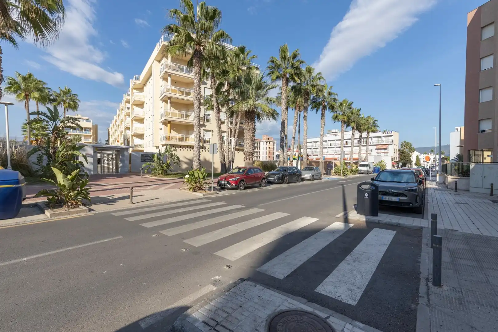 Vista exterior de Pis en venda en Motril amb Terrassa, Moblat i Balcó