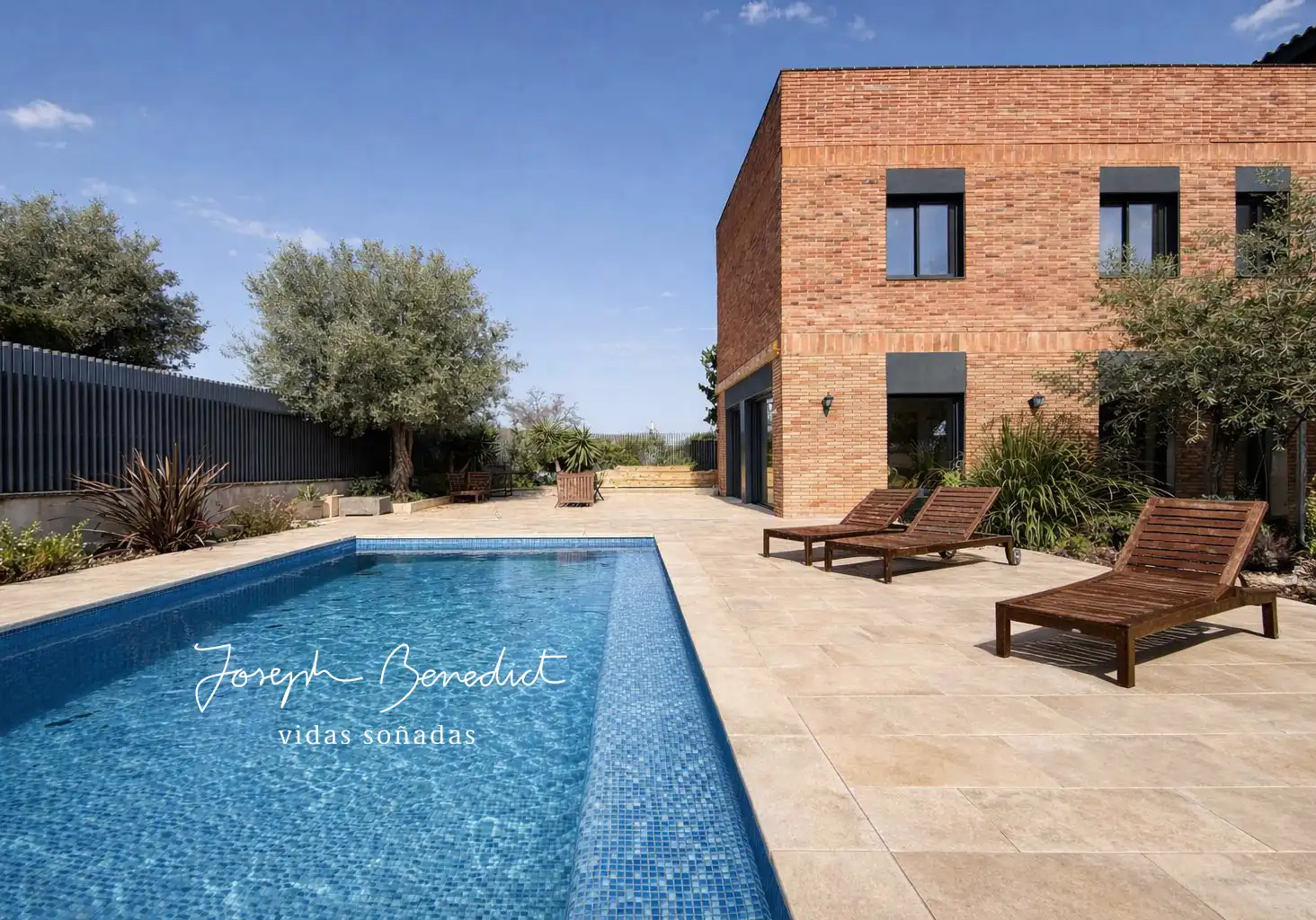 Piscina de Casa o xalet en venda en Castelldefels amb Aire condicionat, Calefacció i Jardí privat