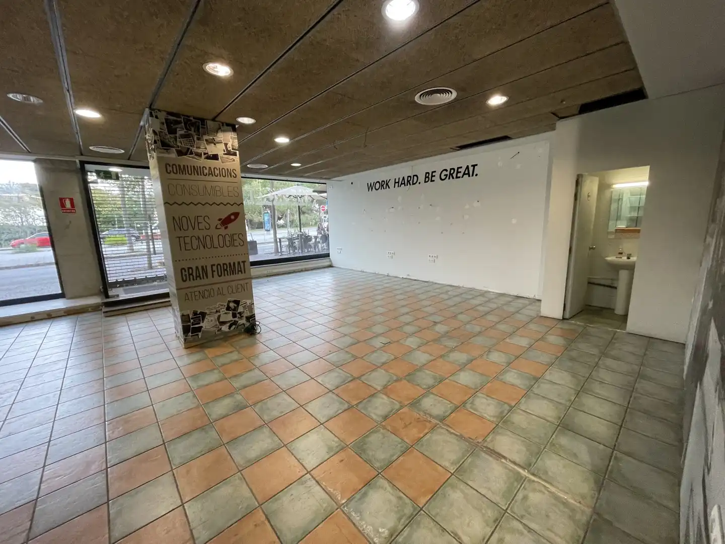 Local comercial en alquiler en LLUIS PERICOT, imagen 5
