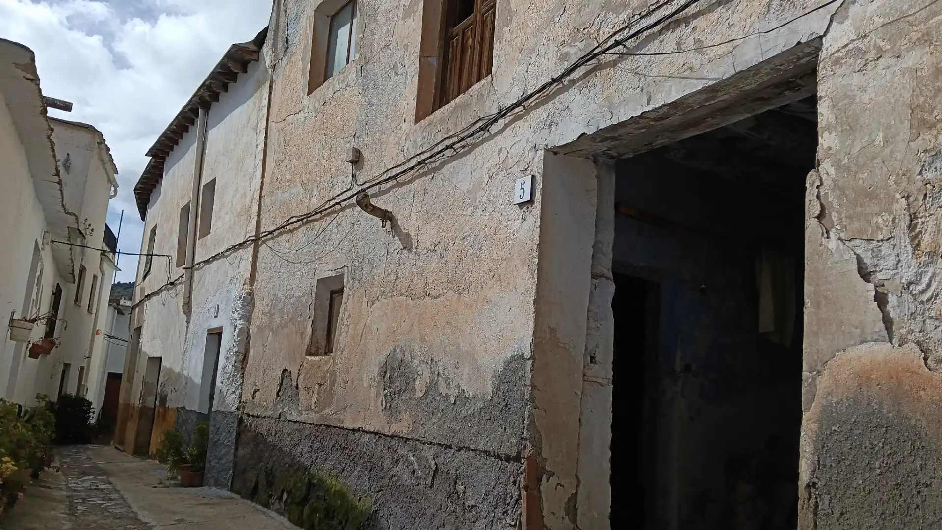 Exterior view of Single-family semi-detached for sale in Alpujarra de la Sierra