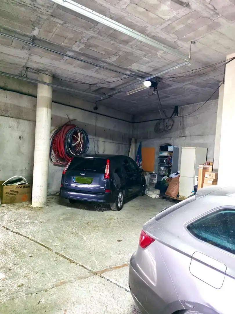 Parking of Houses for sale in Abrera  with Air Conditioner, Heating and Private garden