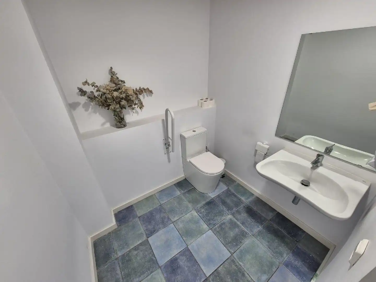 Business premises to rent in Eixample Nord, imagen 8