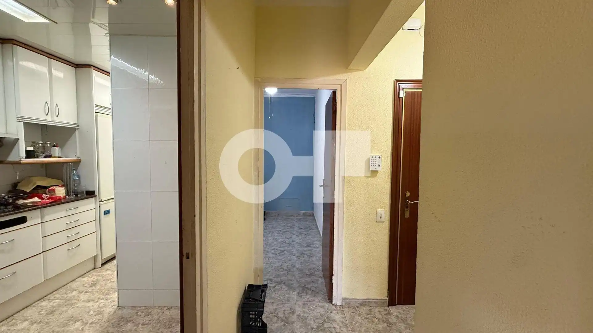 Wohnung zum Verkauf in Barcelona mit Heizung, Möbliert und Alarm