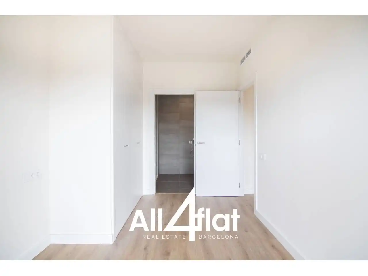 Schlafzimmer von Wohnung zur Miete in Barcelona mit Klimaanlage, Heizung und Parkett
