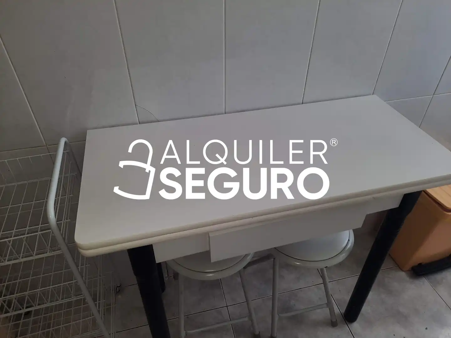 Piso de alquiler en Zaragoza con Calefacción, Terraza y Amueblado