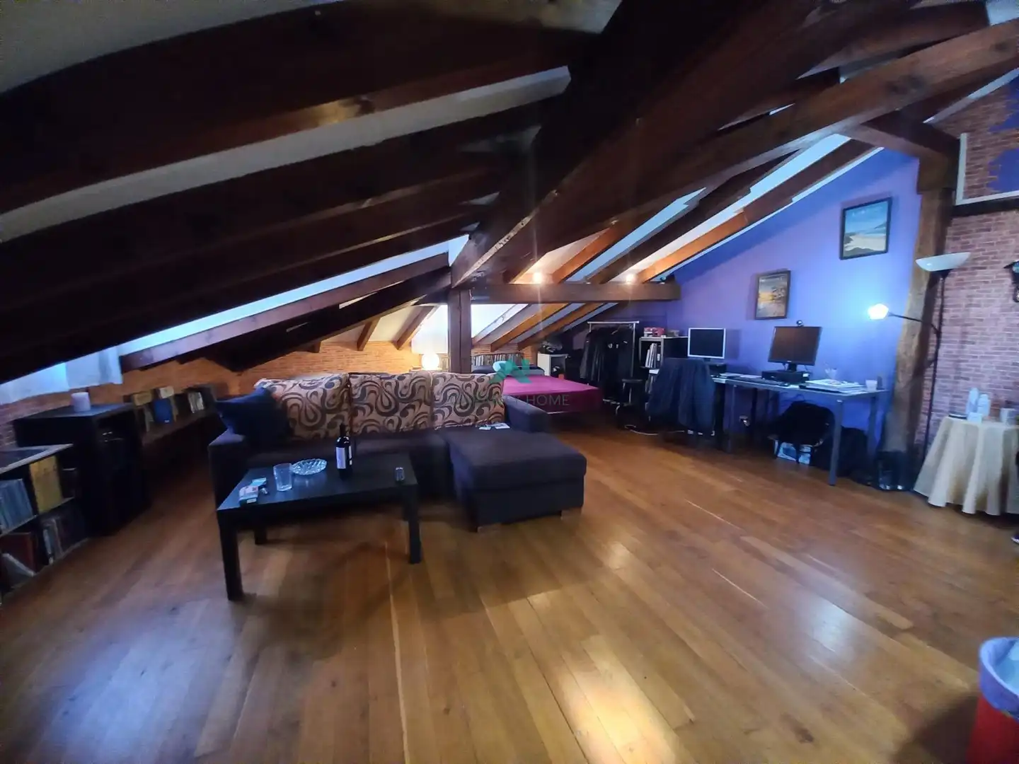 Attic for rent in Laredo