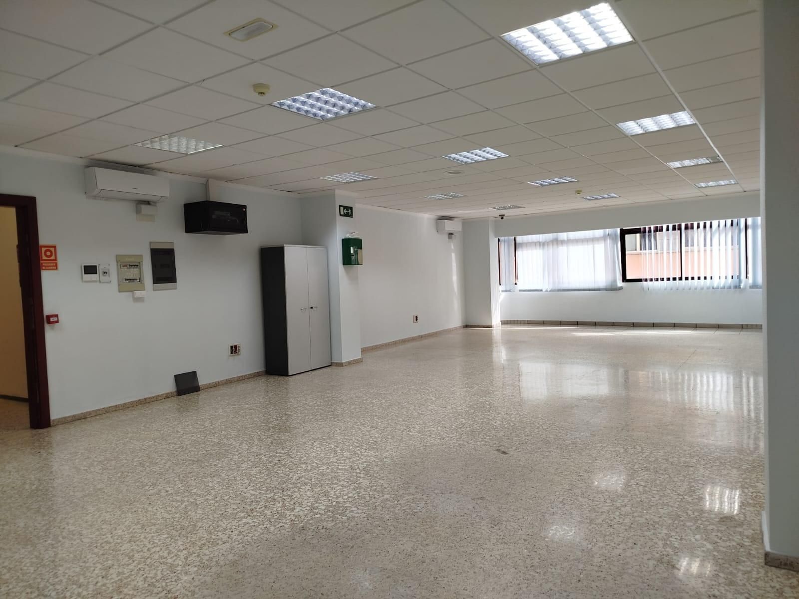 Büro zur Miete in Las Palmas de Gran Canaria mit Klimaanlage