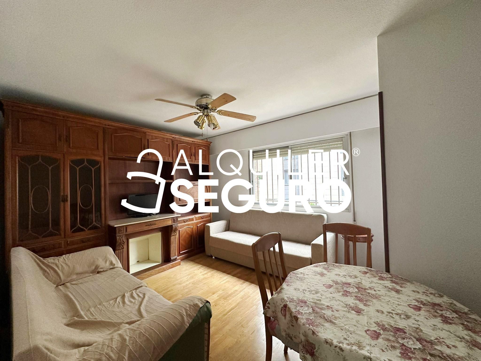 Living room of Flat to rent in Las Rozas de Madrid  with Heating, Swimming Pool and Furnished