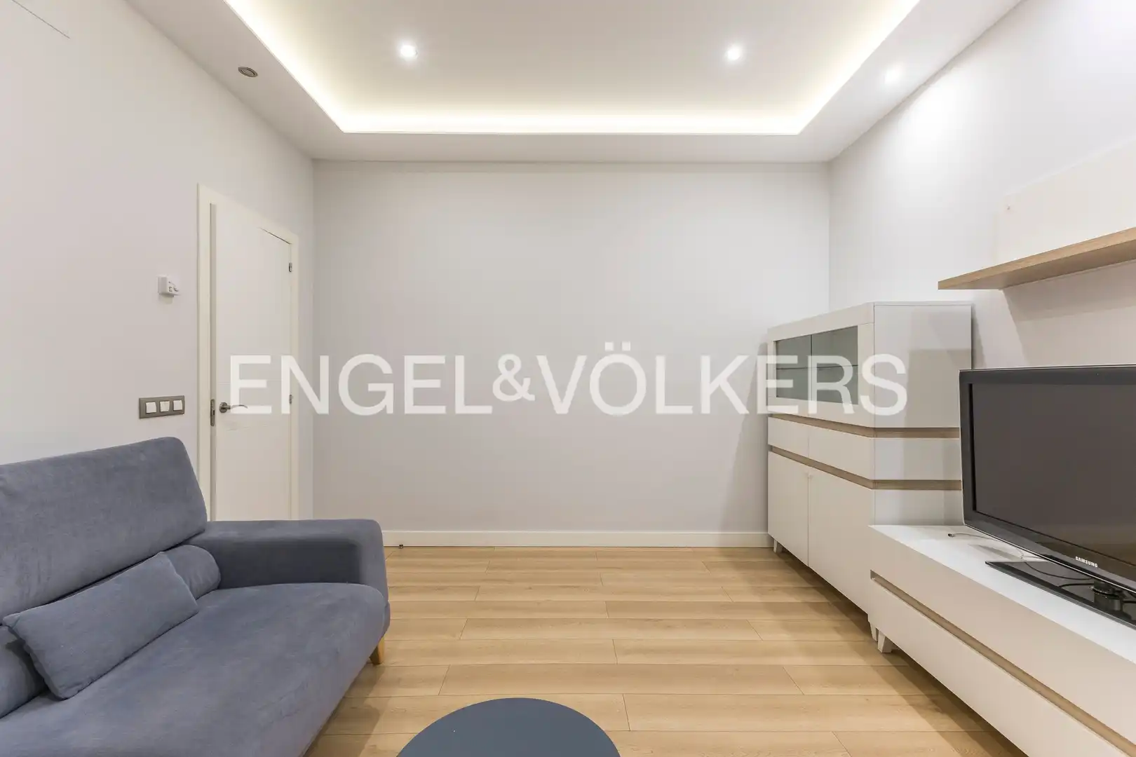 Living room of Ground floor for rent in Madrid  with Heating and Furnished