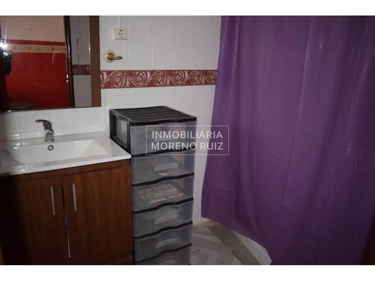 CASA CON PATIO Y COCHERA., Bild 5